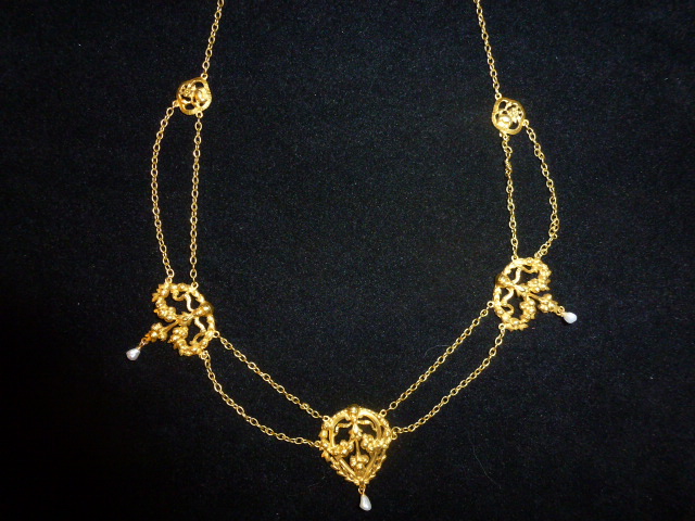 Collier collerette or et perles fines