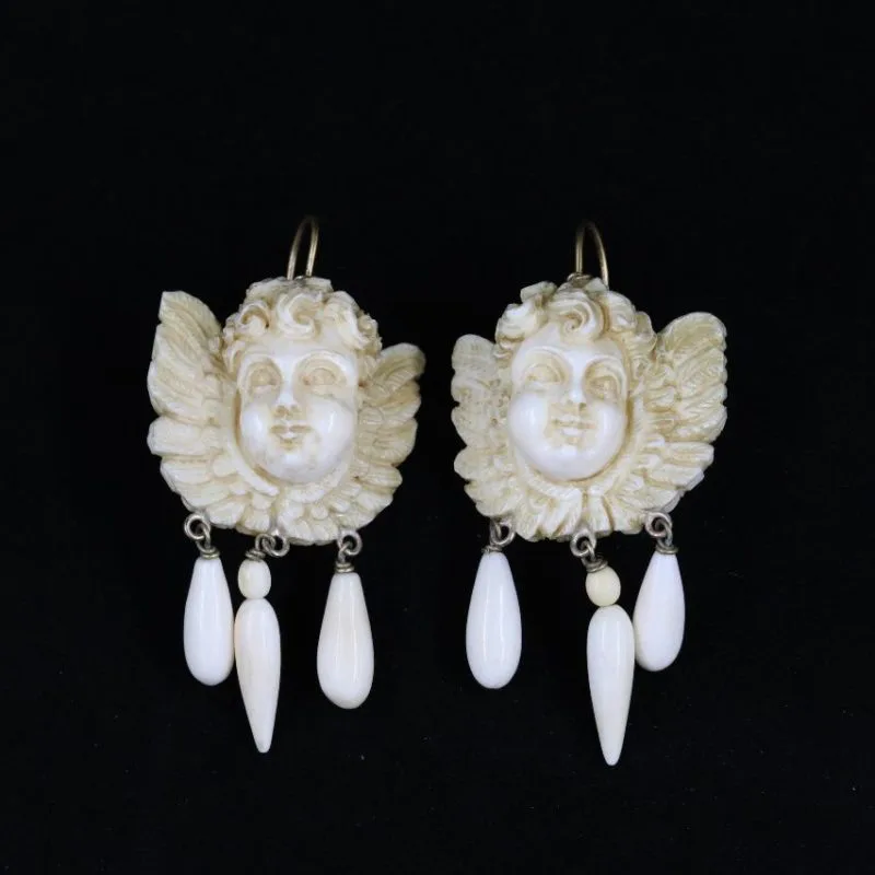 Boucles d'oreilles puttis XIXe s.