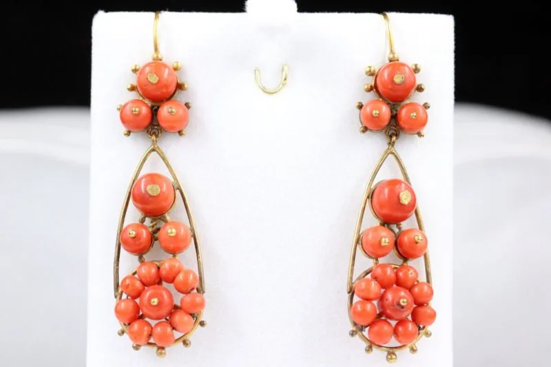 Boucles d'oreilles perles de corail et or origine italienne – Image 2
