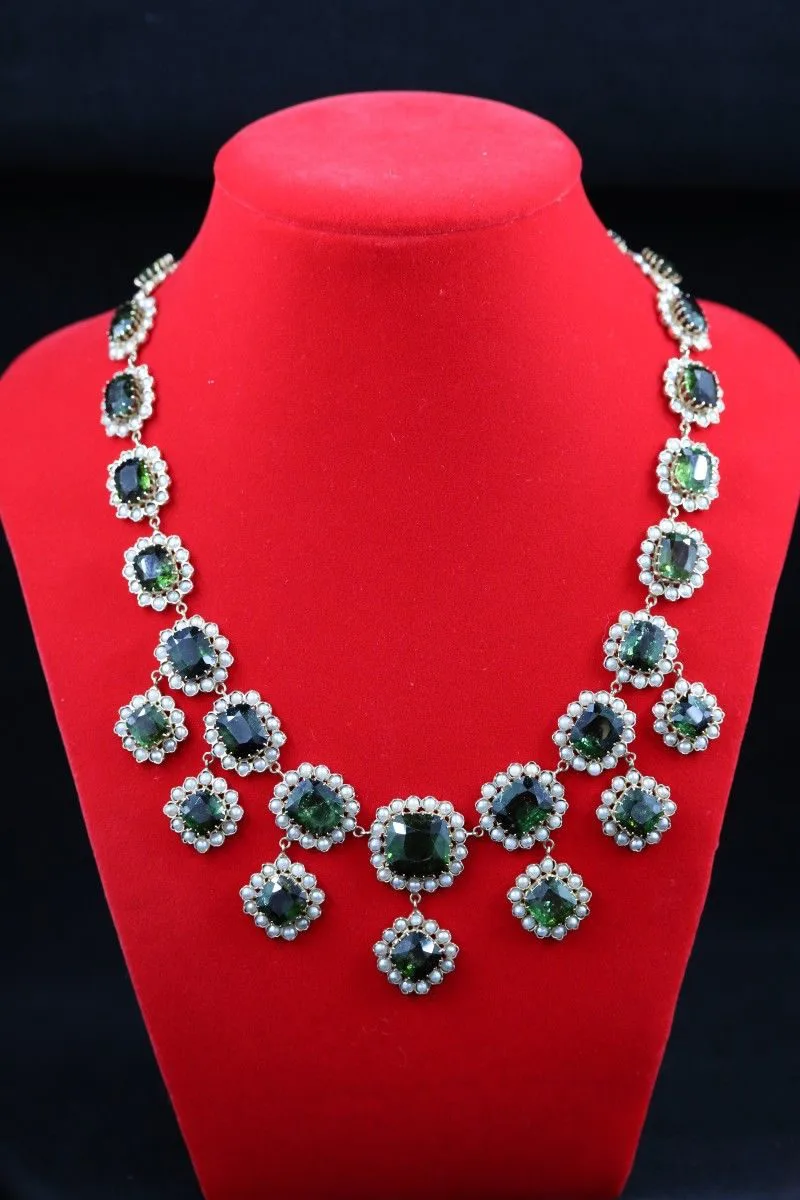 Superbe collier péridots