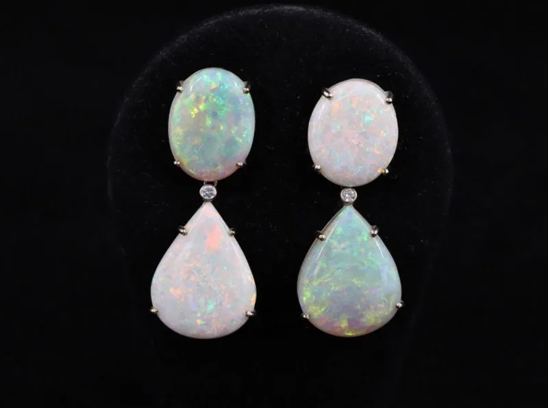 Boucles d'oreilles opales d'Australie et brillants