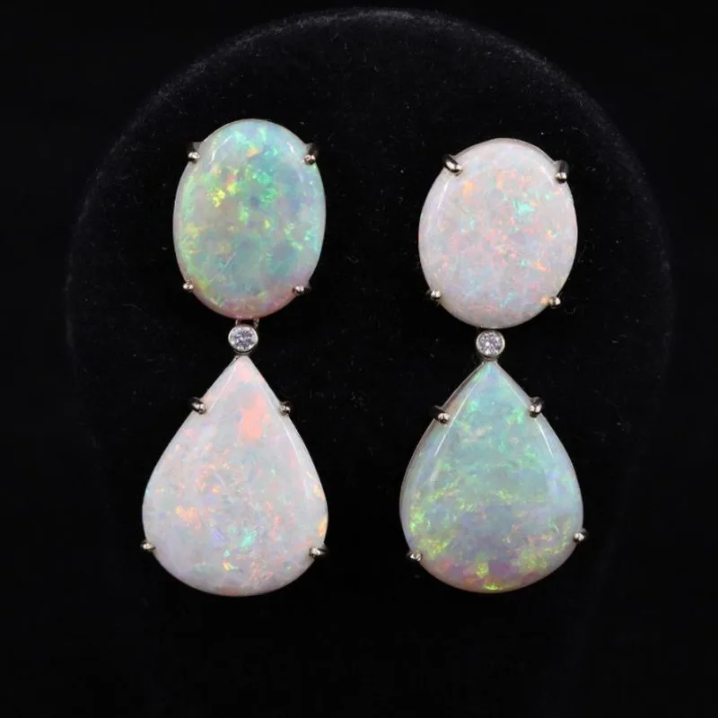 Boucles d'oreilles opales d'Australie et brillants