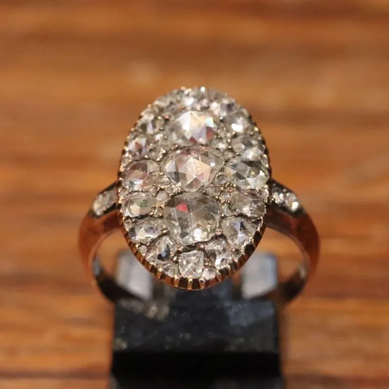 Bague ovale diamants XVIIIe