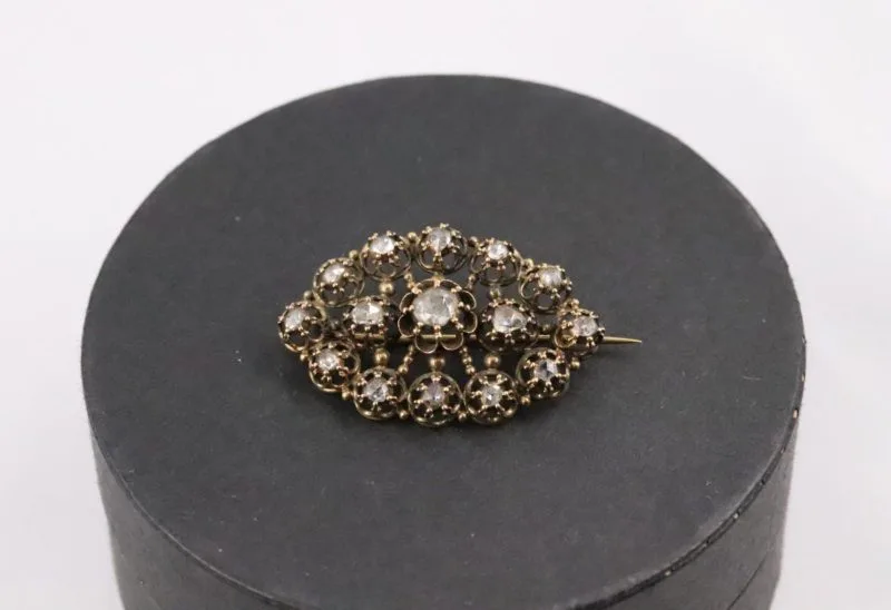 Magnifique broche XVIIIe or et diamants