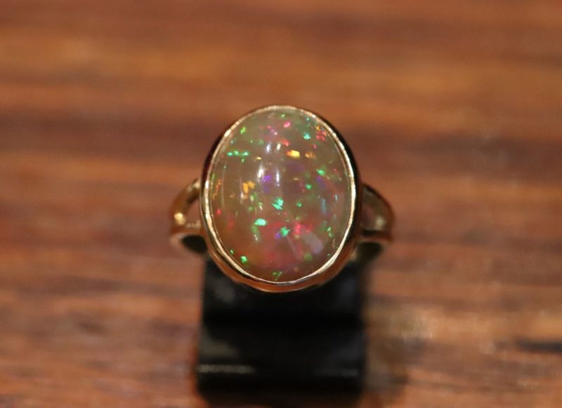Bague opale d'Ethiopie sur or