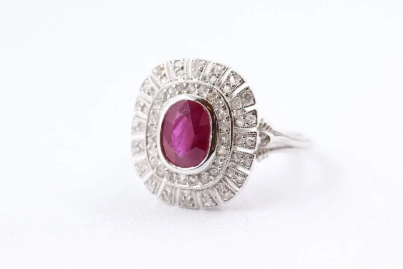 Bague 1920 rubis et diamants