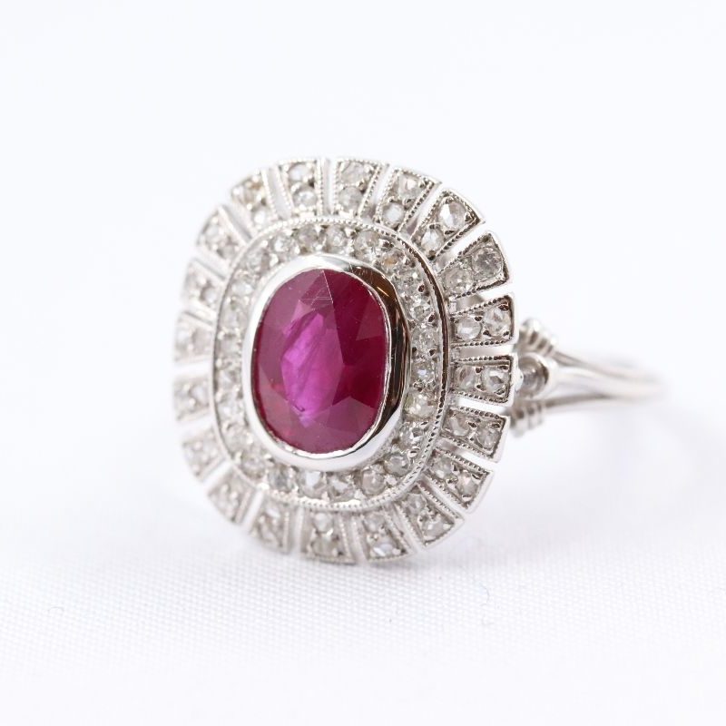 Bague 1920 rubis et diamants