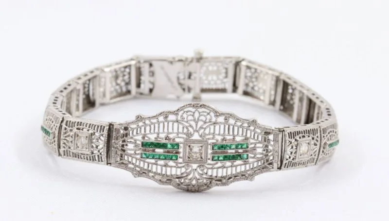 bracelet-or-gris-émeraudes