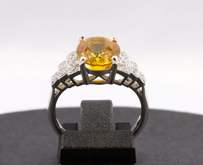 bague-saphir-jaune-diamants