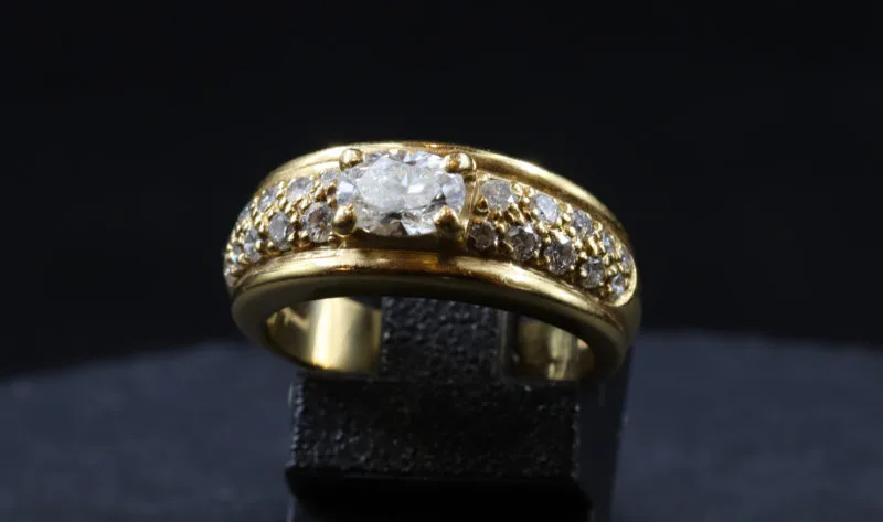 Bague Boucheron or jaune et diamants