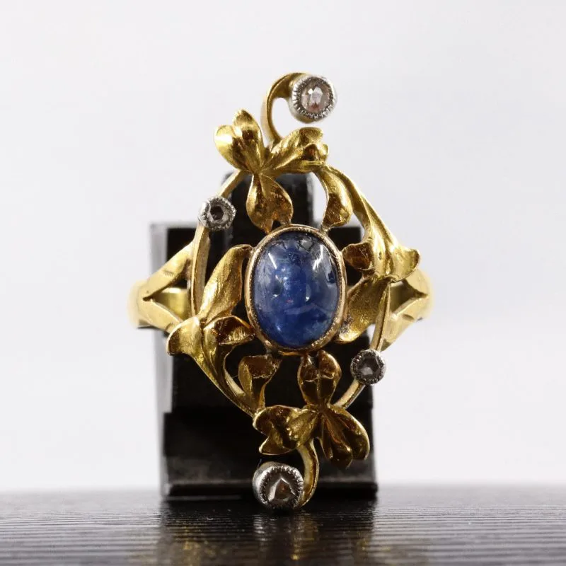 Bague Art nouveau saphir et roses face