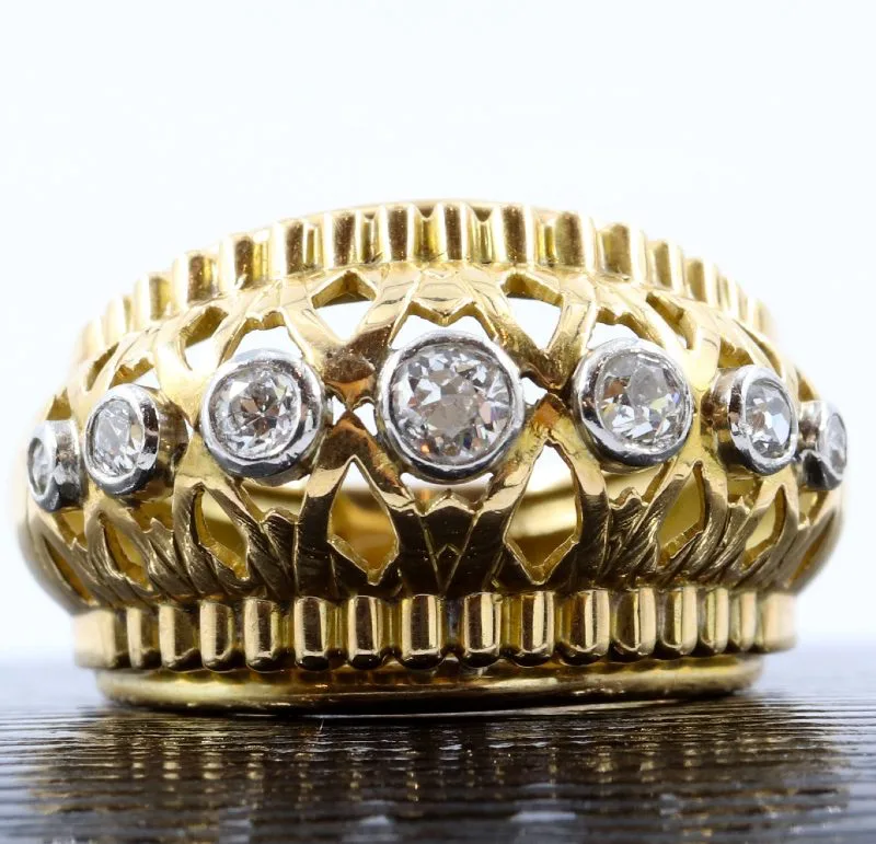 Large anneau bombé vintage or et diamants