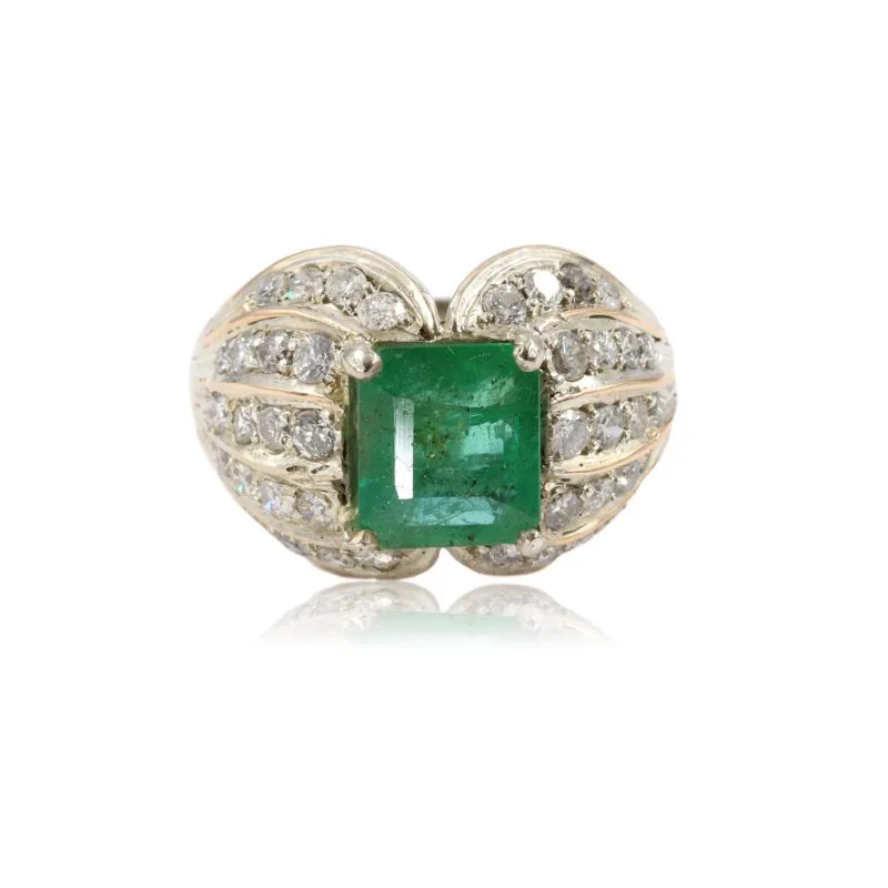 Bague émeraude, diamants argent