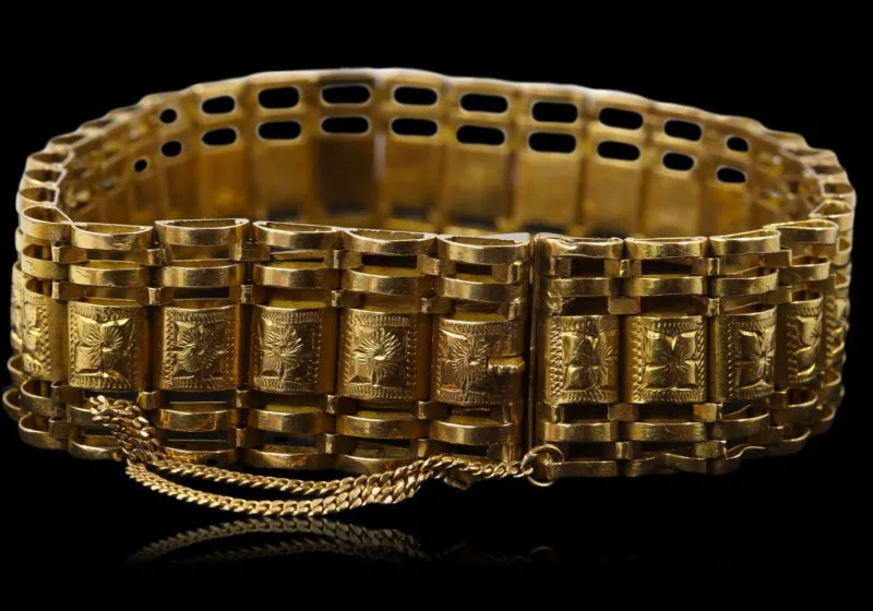Bracelet ouvragé XIXe siècle en or