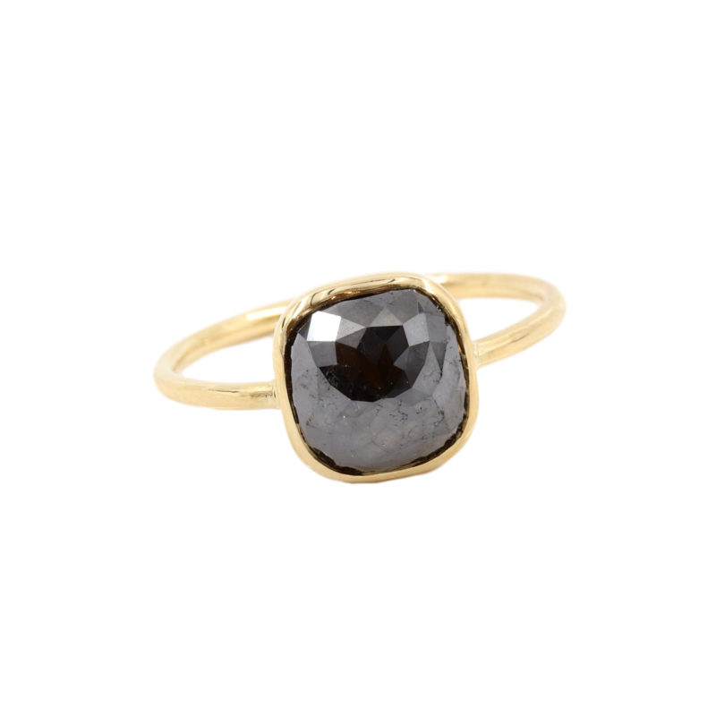 Bague diamant noir sur or jaune