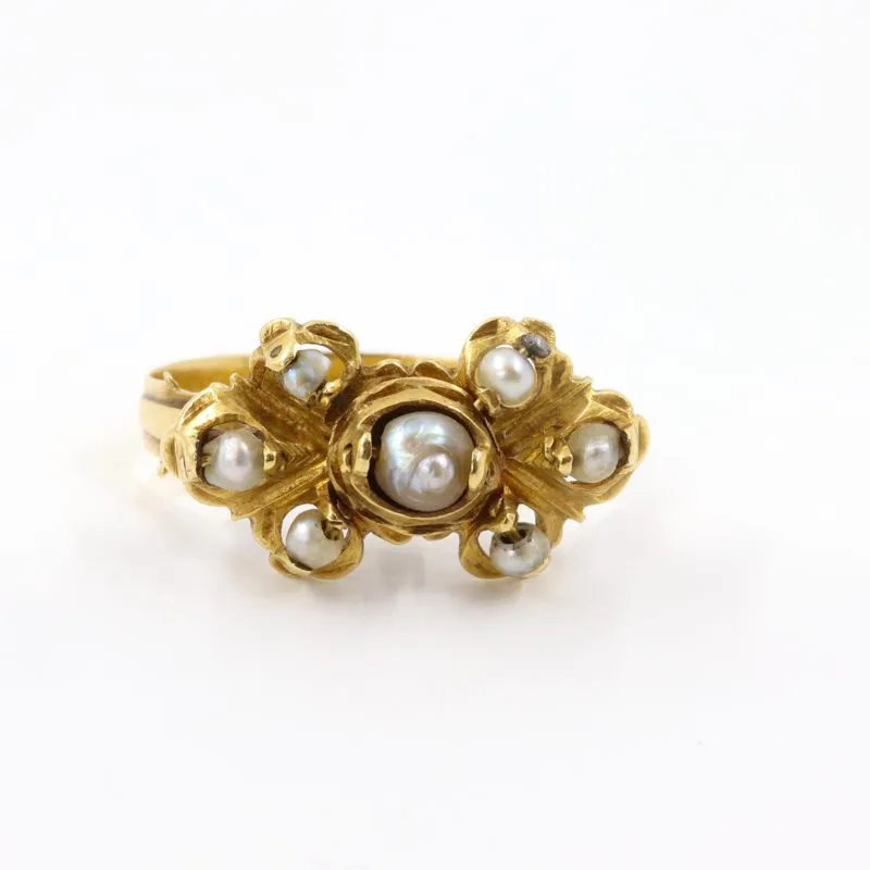 Magnifique bague XVIIIe or et perles fines