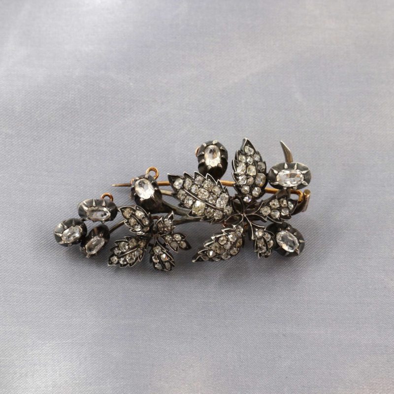 Magnifique broche trembleuse diamants
