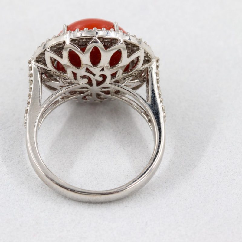 Bague corail rouge et diamants