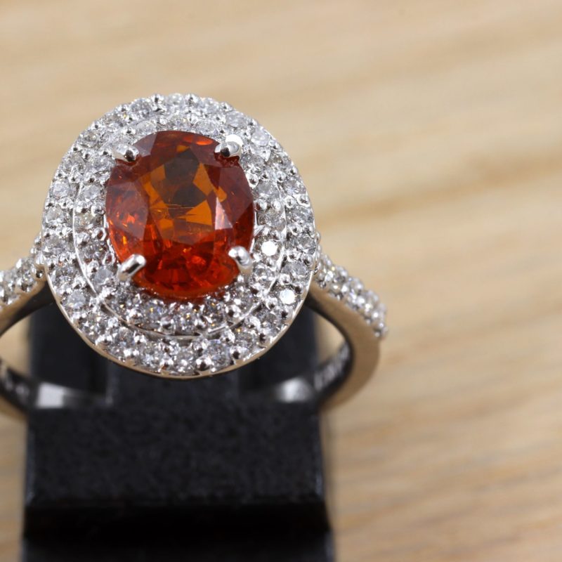 Bague saphir orange et diamants