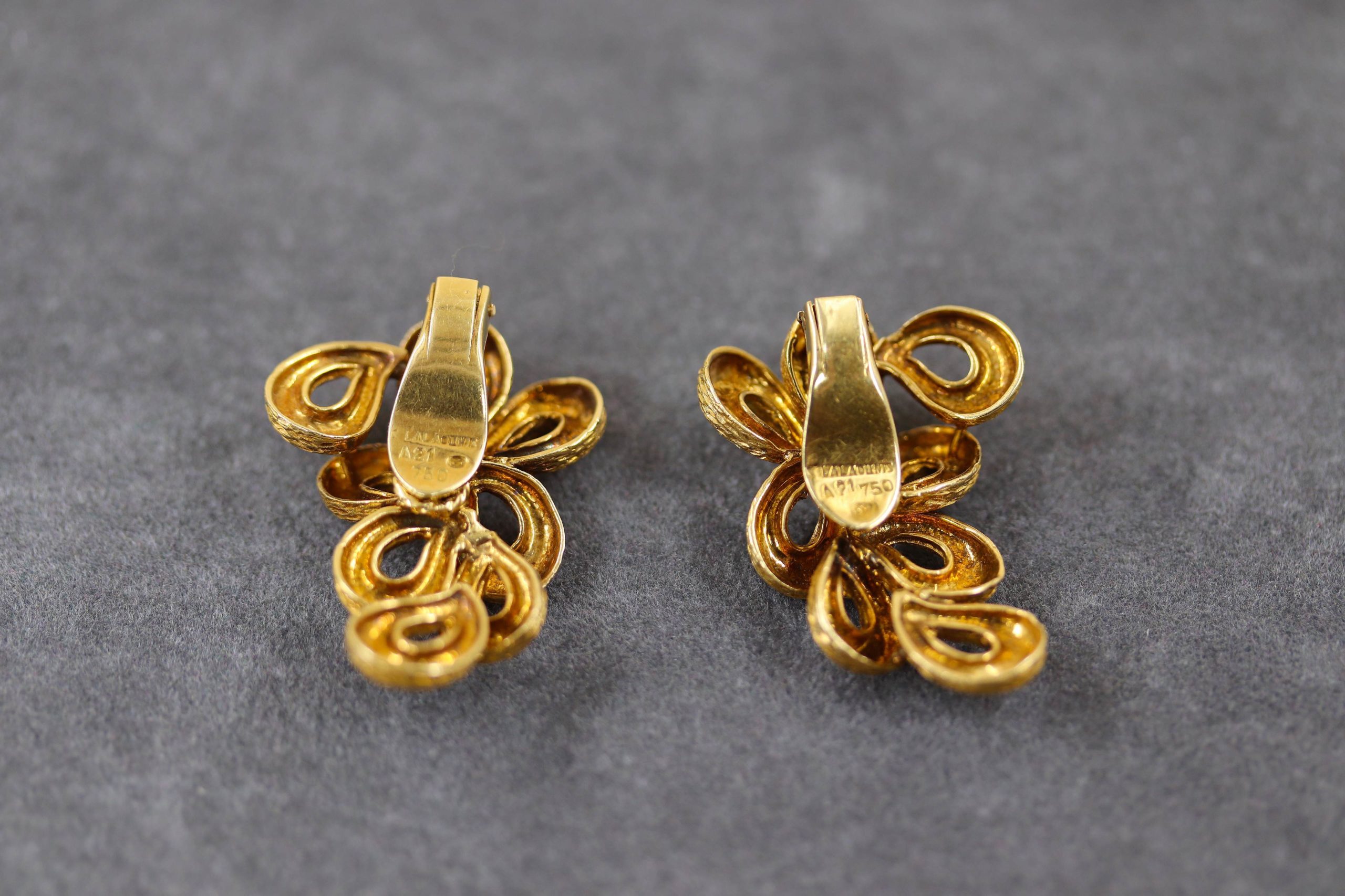 Boucles D'oreilles Clips Signées MICRIS - Modèle Occasion, Voir Photos