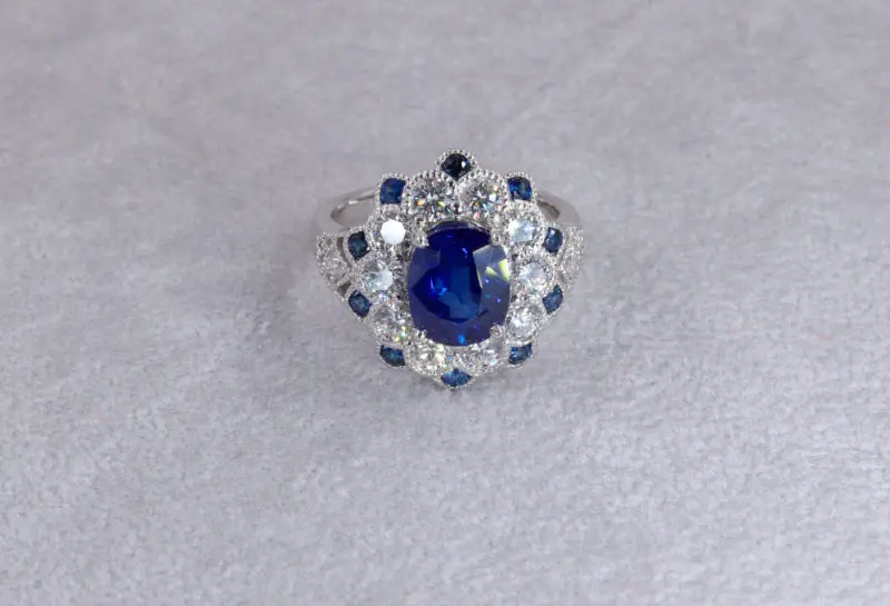 Importante bague saphirs et diamants inspiration 1925