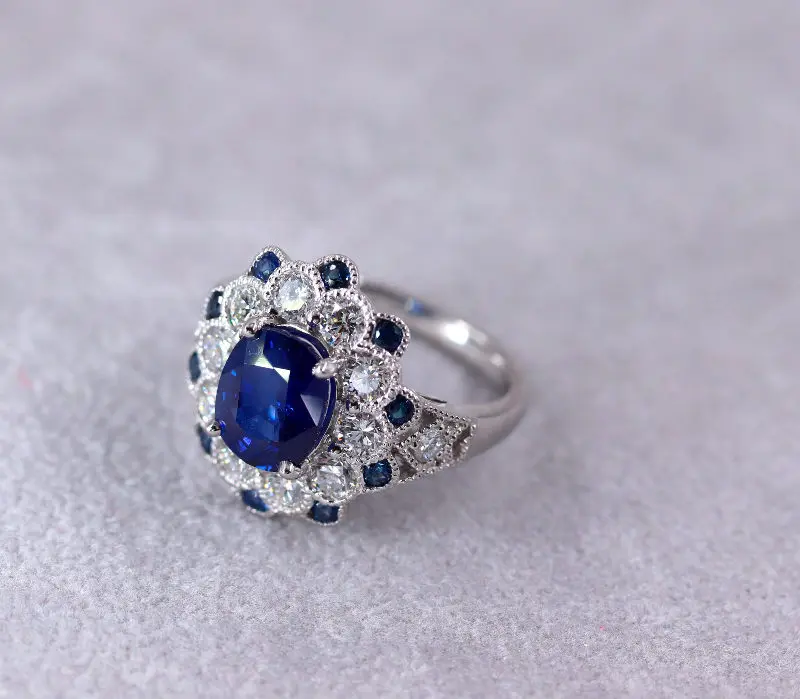 Importante bague saphirs et diamants inspiration 1925