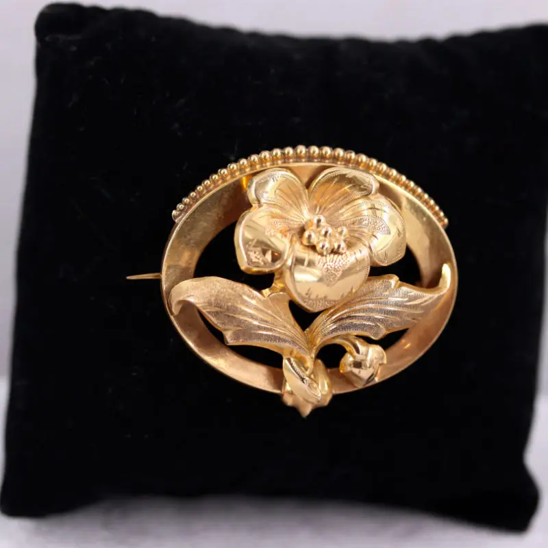 Broche fleur or jaune XIXe siècle
