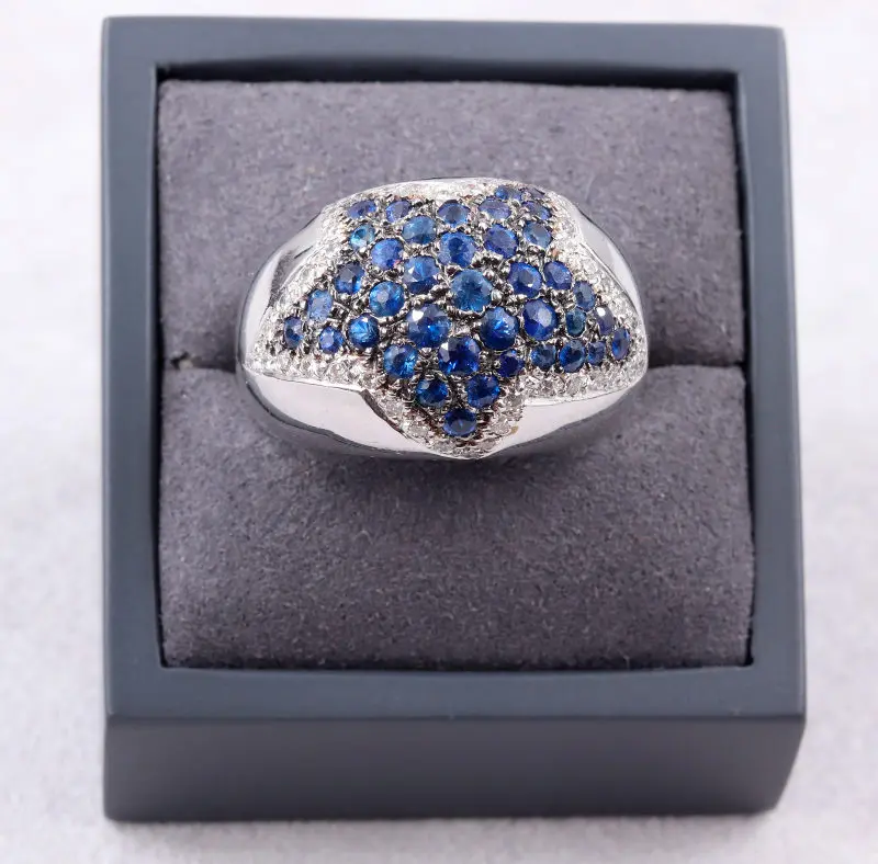 Bague étoile pavage saphirs