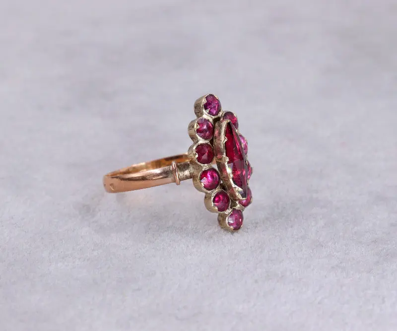 Bague marquise grenats ancienne