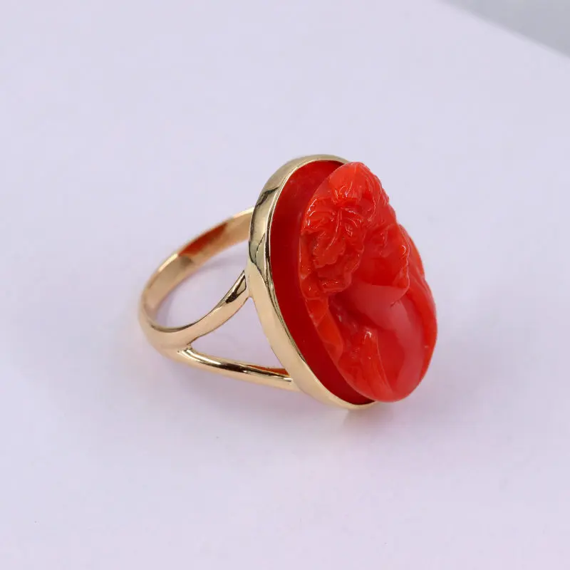 Bague camée corail or