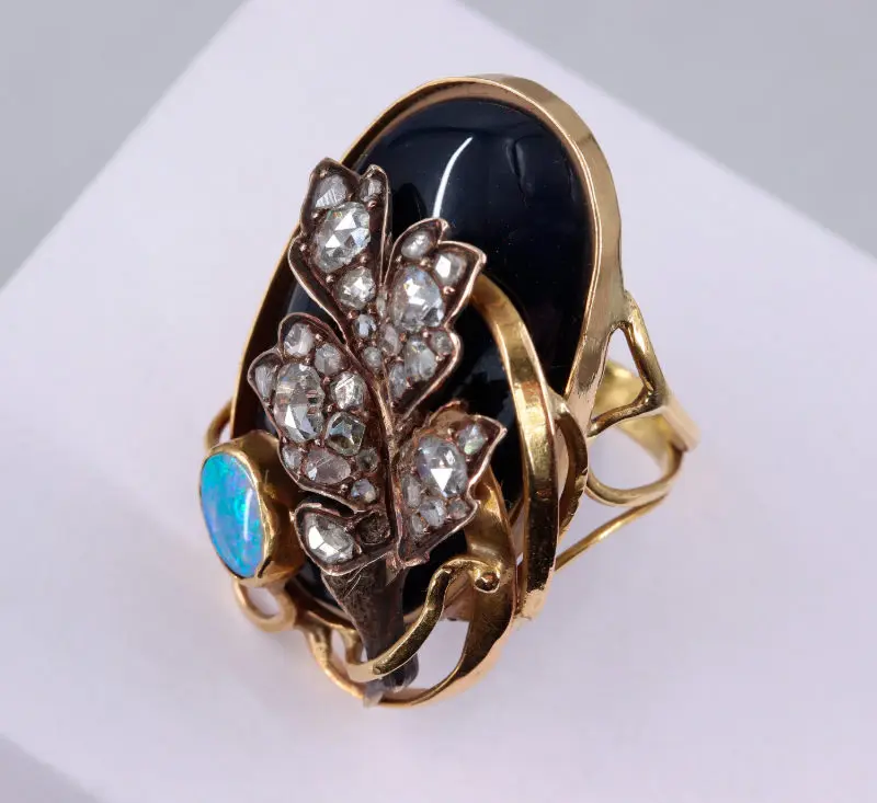 Bague agate opale diamants Art Nouveau