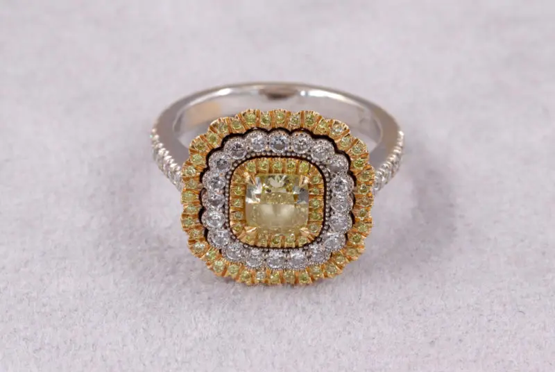 Bague deux ors diamants jaunes et blancs