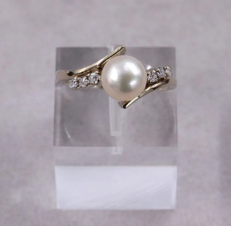 Bague perle diamants