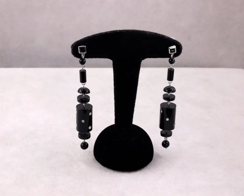 Boucles d'oreilles pendantes onyx et diamants