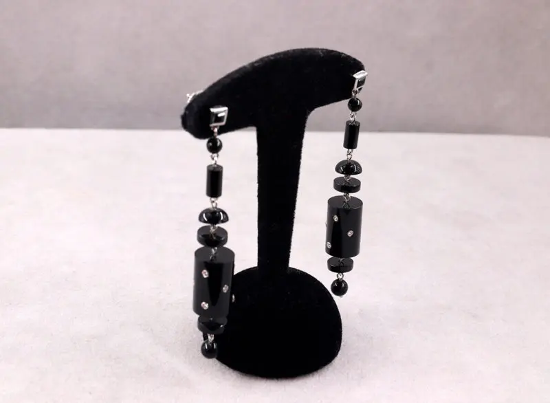 Boucles d'oreilles pendantes onyx et diamants