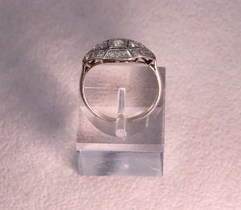Bague platine et diamants Art Déco