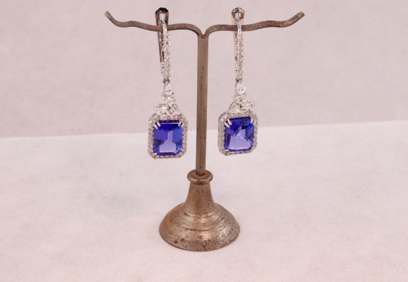 Boucles d'oreilles tanzanites et diamants