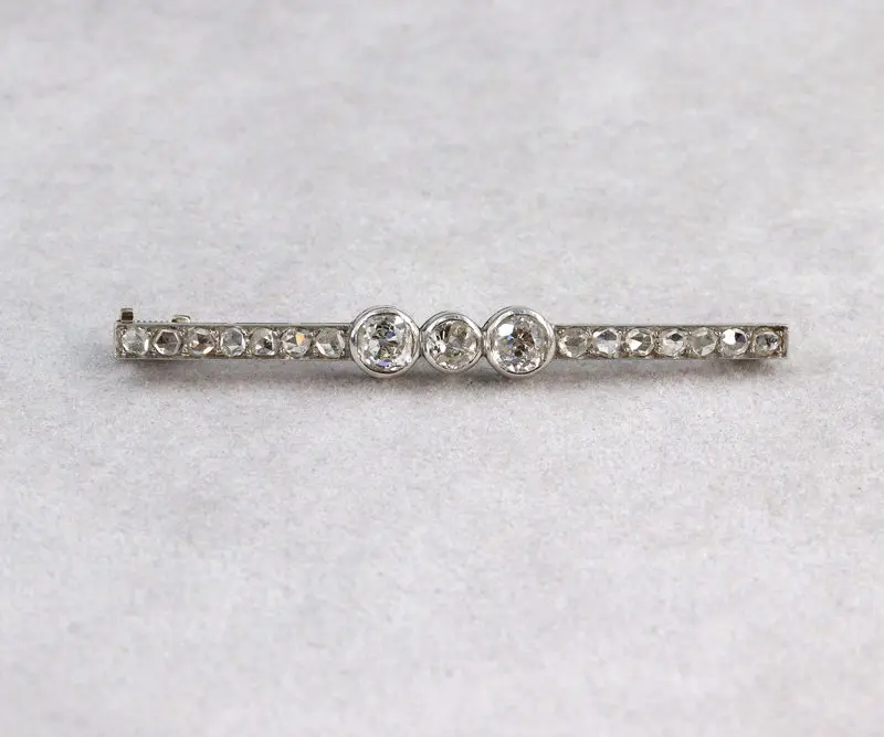 Broche barrette or, platine et diamants