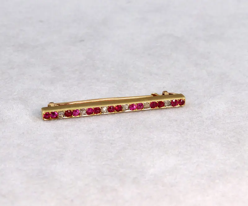 Broche barrette rubis et diamants