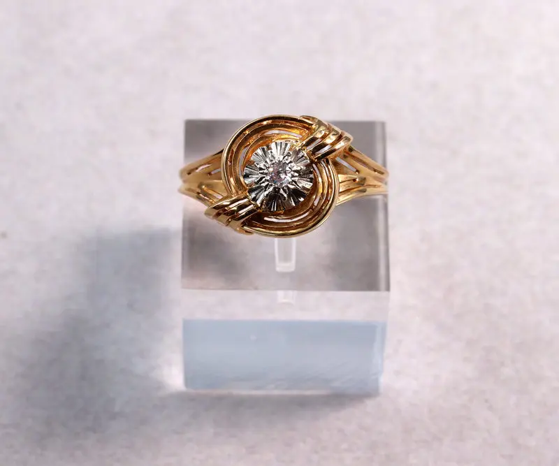 Bague tourbillon des années 1940