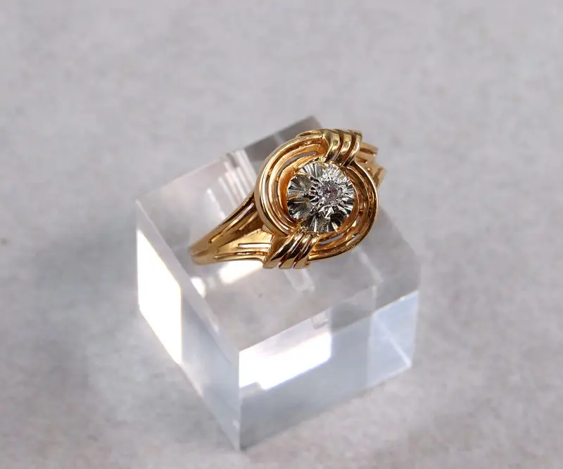 Bague tourbillon des années 1940