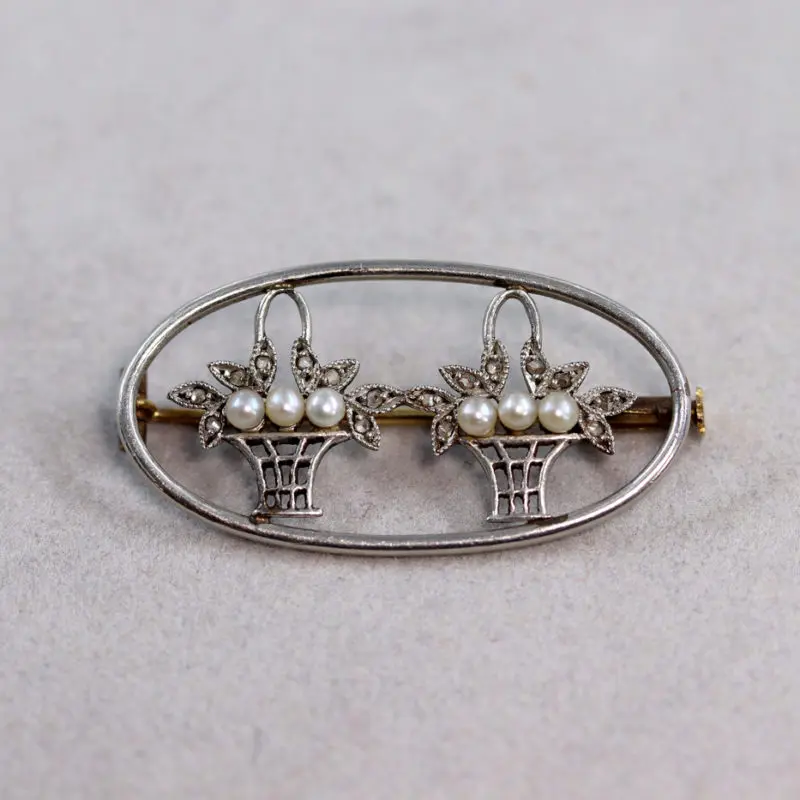 Broche-ancienne-perles-fines-et-diamants-taille-rose