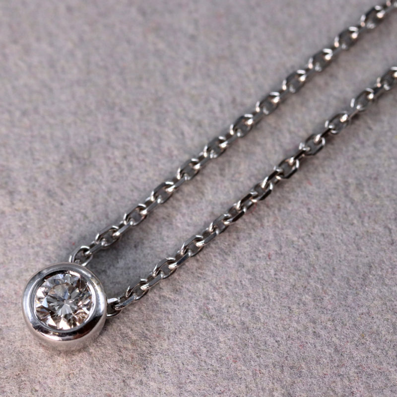 Collier-or-blanc-diamant-rond