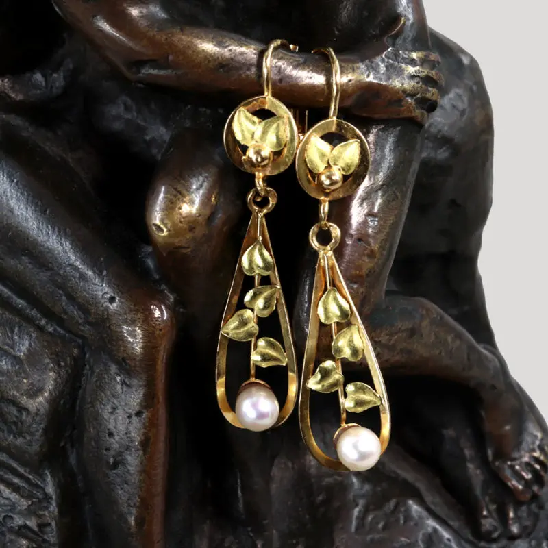 Pendants d'oreilles Art Nouveau