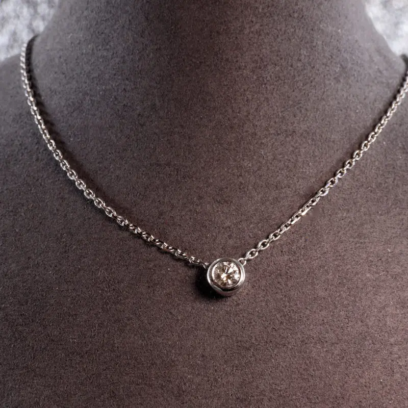 collier-or-banc-diamant