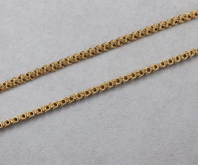 Sautoir court année 1950