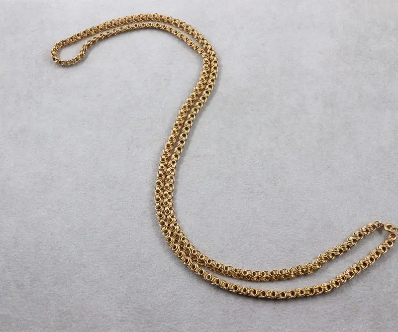 Sautoir court année 1950