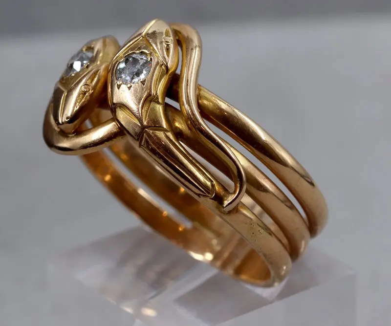 Bague d'homme serpent diamants