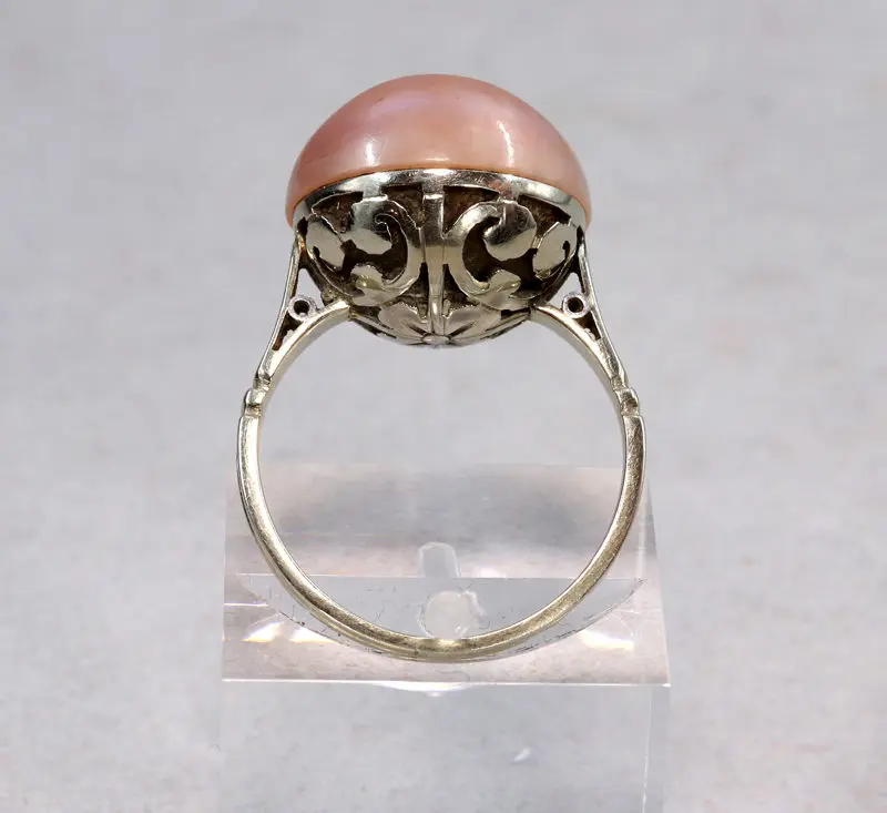 Bague perle Mabé sur panier ajouré