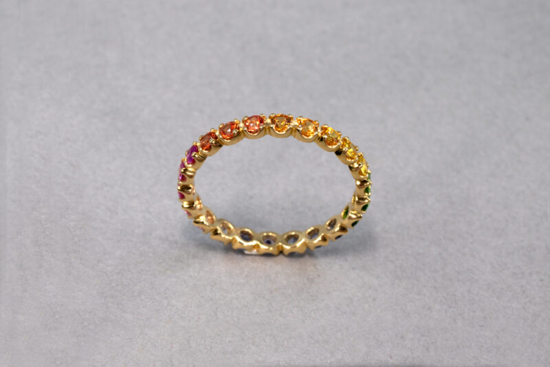 Bague-saphirs-multicolores